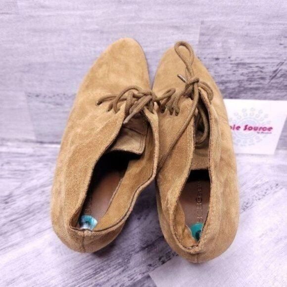 BCBGeneration Paxxton Suede Lace Up Heeled Ankle Boot Camel Brown Women's sz 8 - Picture 4 of 8